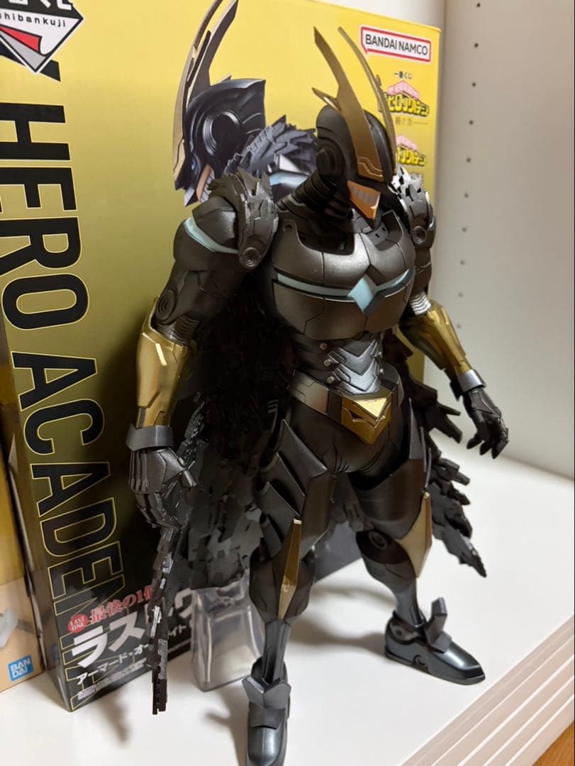 ラスク・アカデミア フィギュア バンダイ
