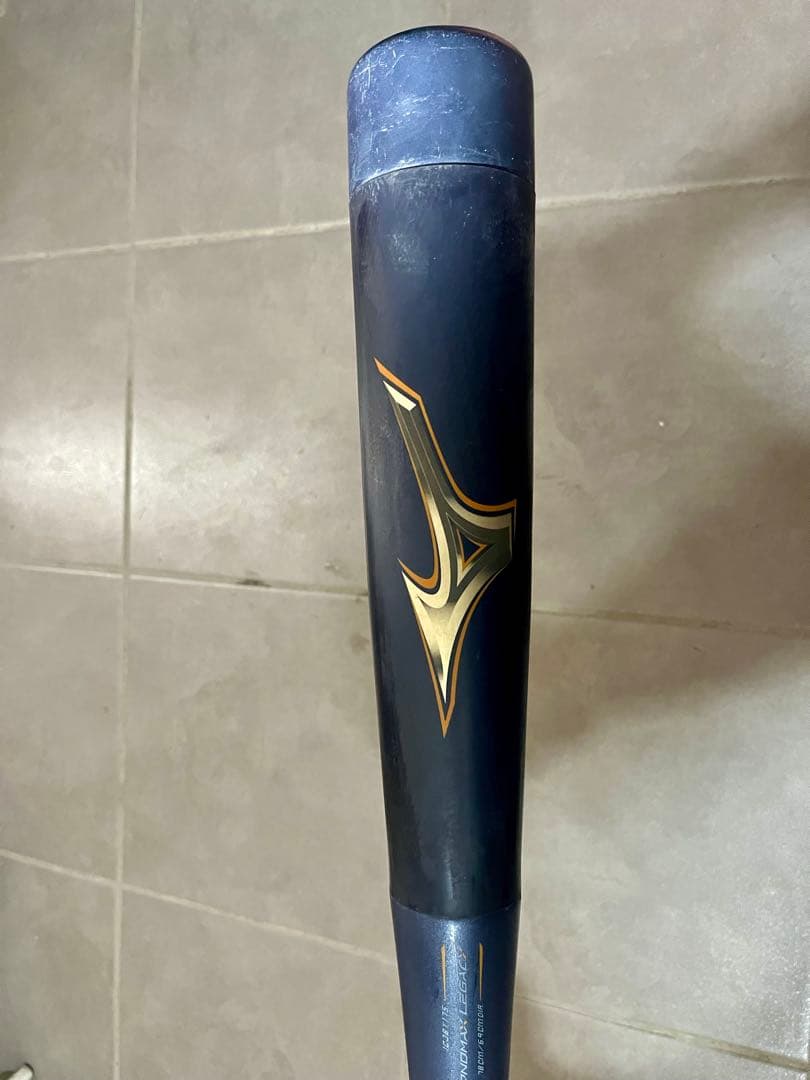 【美品】BEYOND MAX LEGACY 軟式バット レガシー　78cm