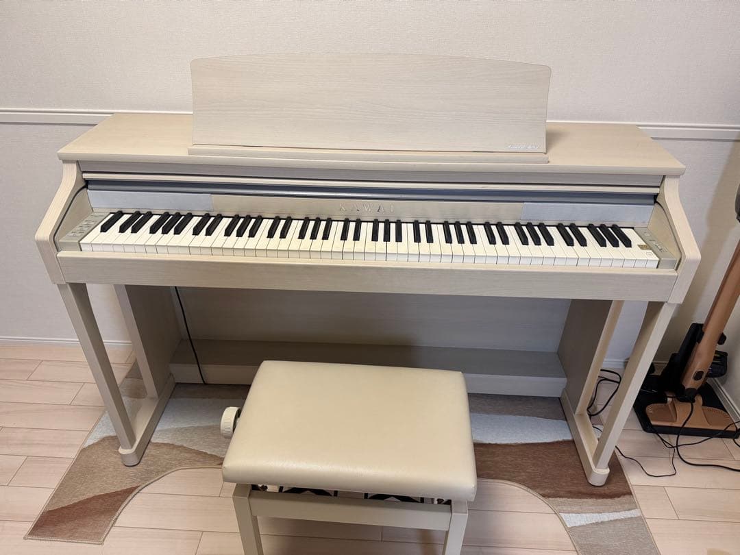 KAWAI デジタルピアノ ホワイト 椅子付き 防音マット付き 木製鍵盤
