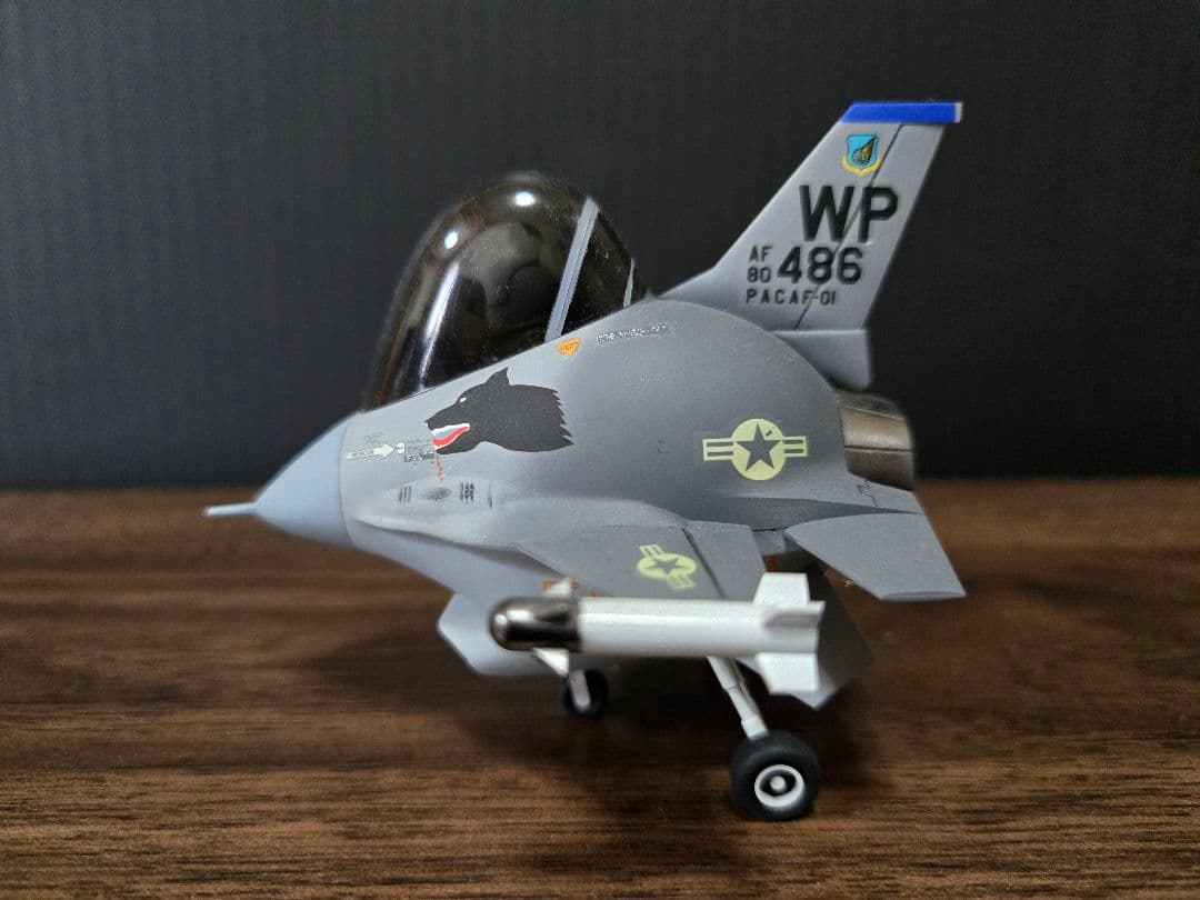 たまご飛行機プラモデル完成品四機セット