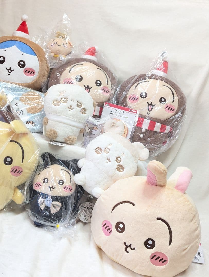 ちいかわ×サンリオぬいぐるみうさぎぬいぱれっとミルクいろドームクッション計12点