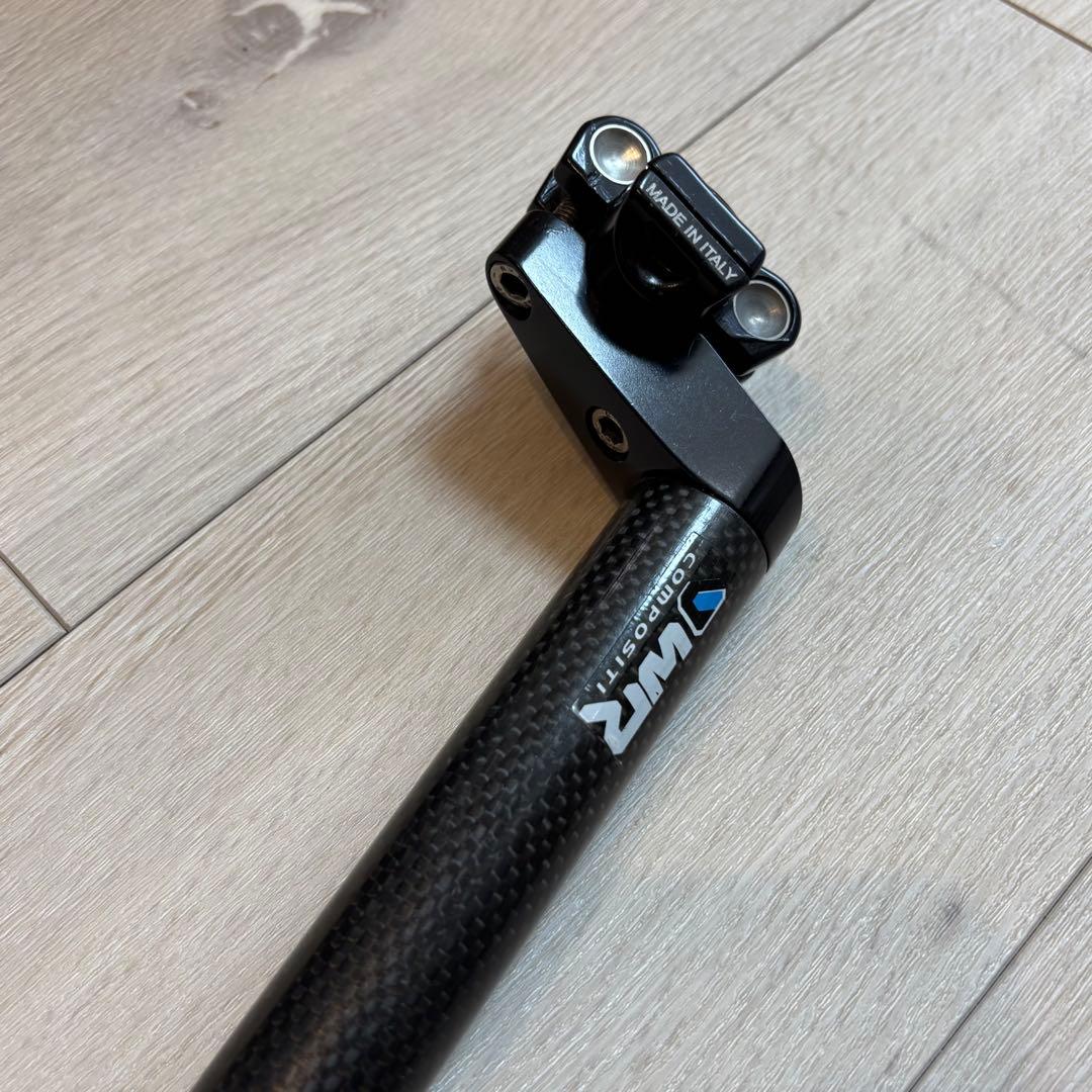 WR COMPOSITI カーボンポスト φ27.2mm セットバック37mm