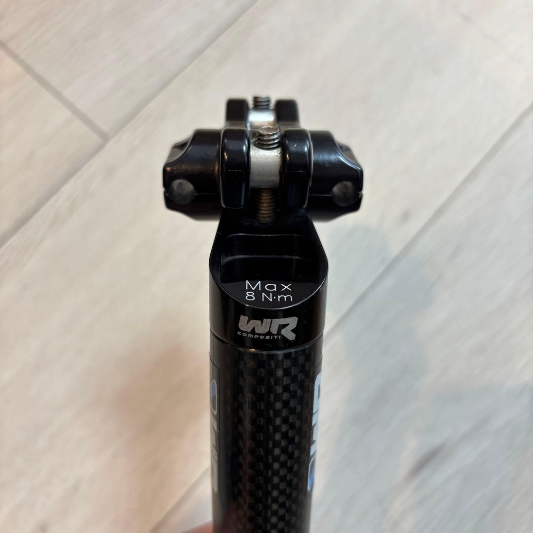 WR COMPOSITI カーボンポスト φ27.2mm セットバック37mm