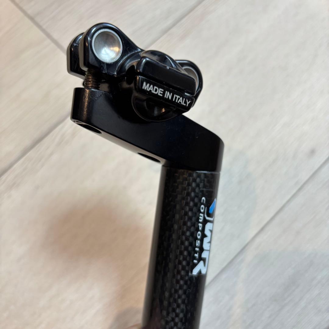 WR COMPOSITI カーボンポスト φ27.2mm セットバック37mm