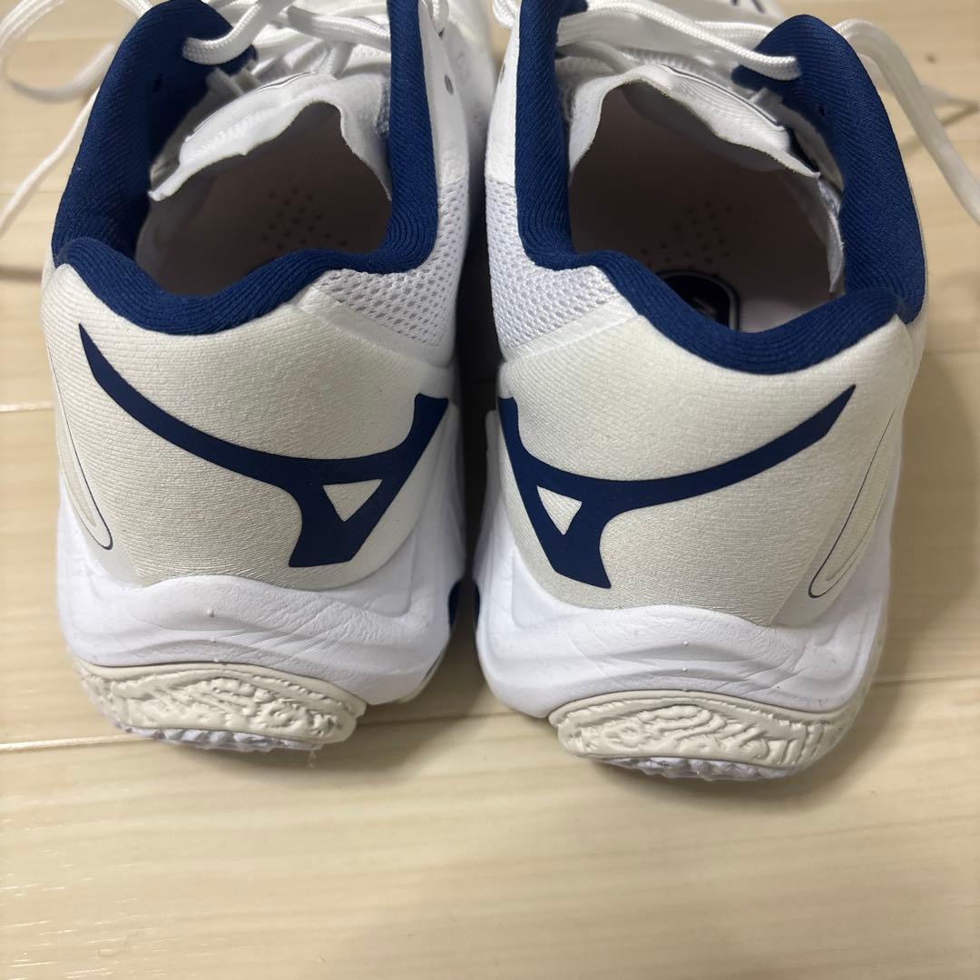 MIZUNO WAVE LIGHTNING Z8 ウェーブライトニングZ8