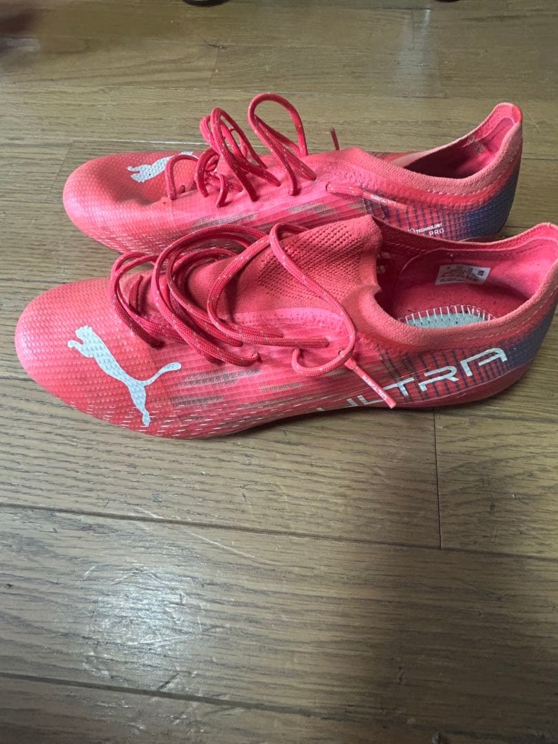 PUMA サッカースパイク ウルトラ レッド