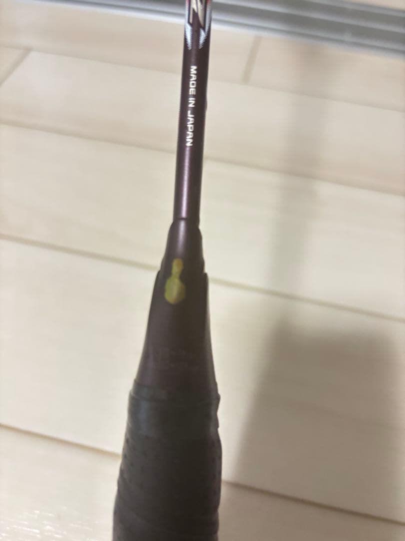 【白亜！！！】YONEX アストロクス100ZZ