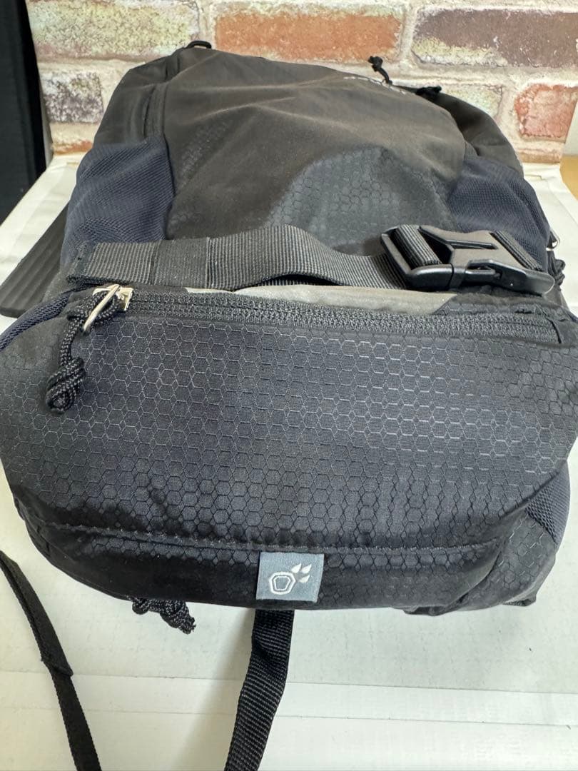 deuter RACE AIR 10 バックパック ブラック