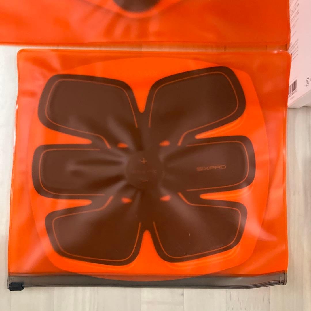 SIXPAD EMSトレーニングパッドセット　マジックベルトあり
