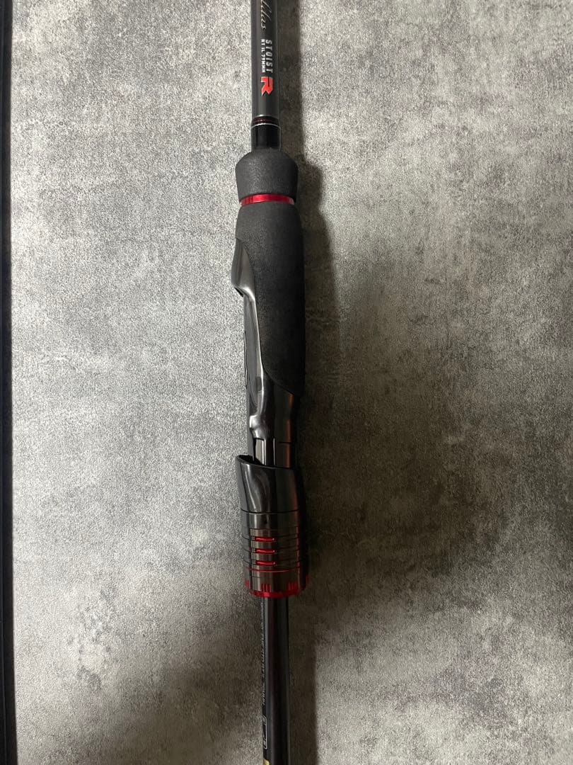 【美品】エメラルダス ストイスト RT IL 79MMH竿袋付き