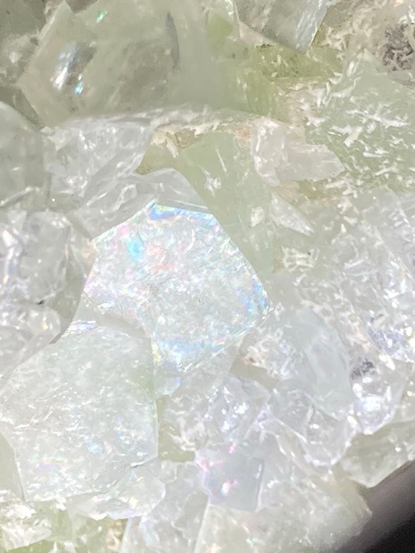 天使の水晶✨　グリーンアポフィライト　原石　クラスター　魚眼石