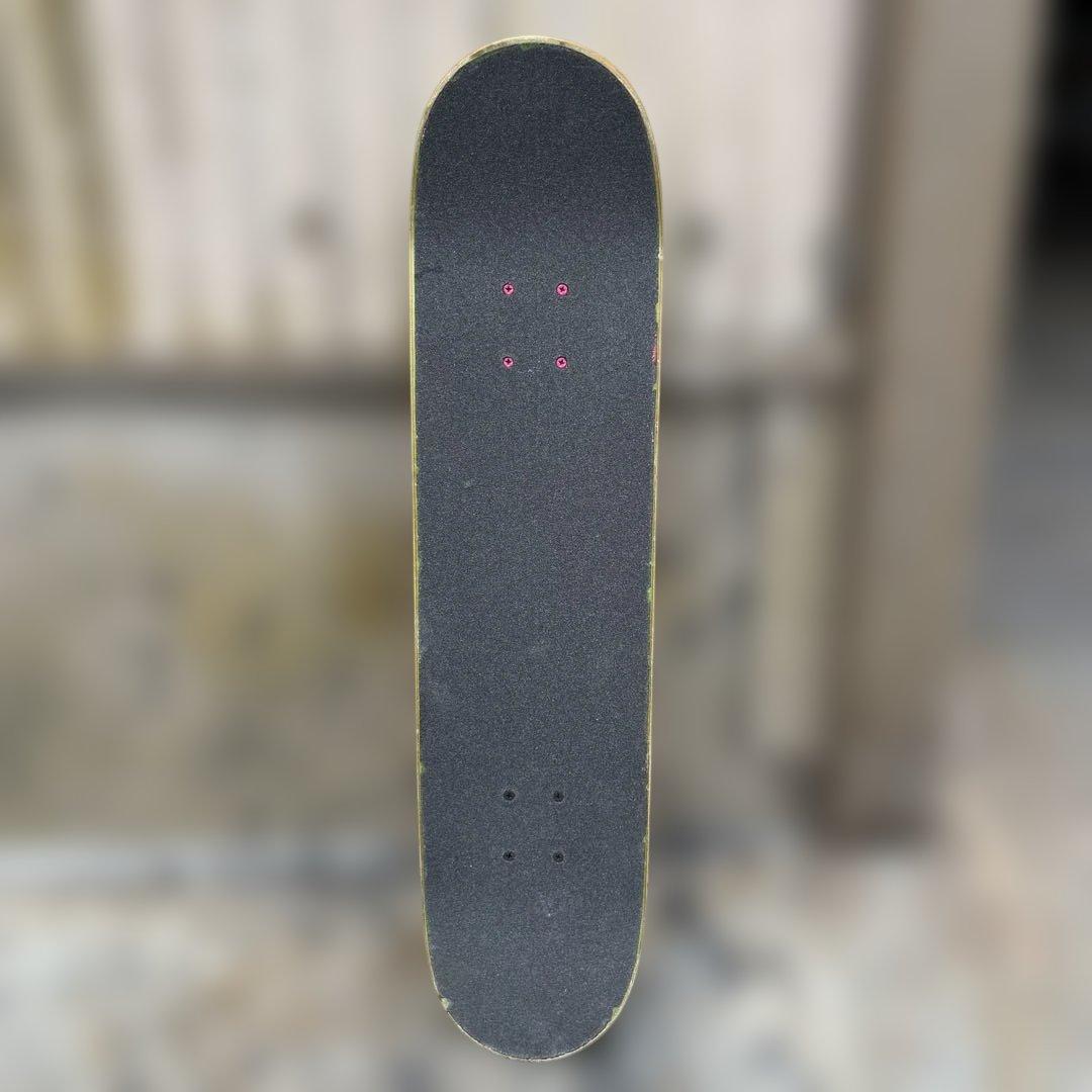 KROOKED 2020.H グリーンスケートボード 7.5インチ