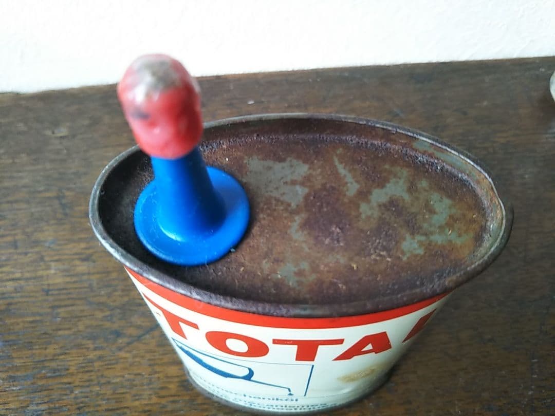 トタル　オイル缶　シトロエン TOTAL