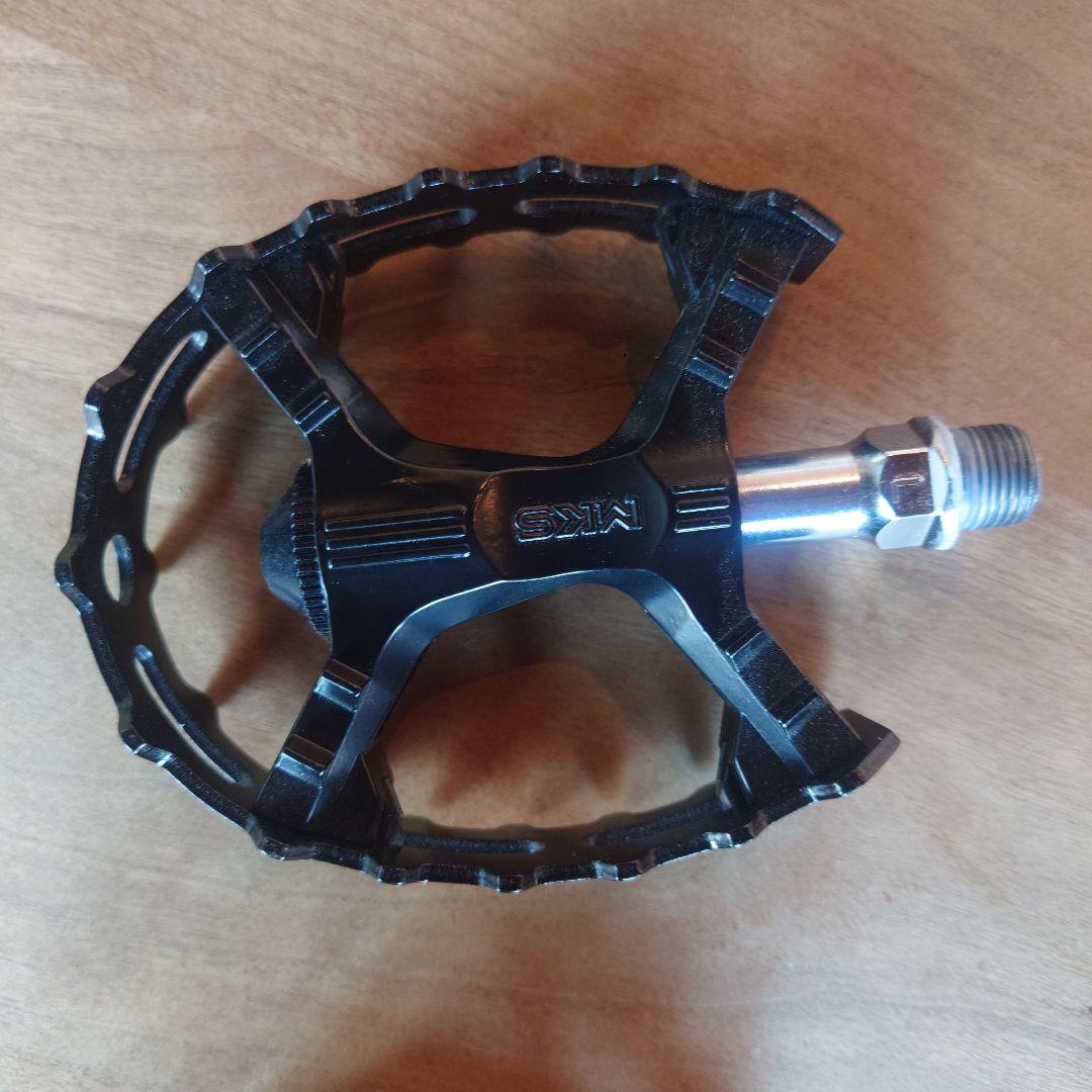 MKS XC-3 bear trapペダル　オールブラック BMX ピスト