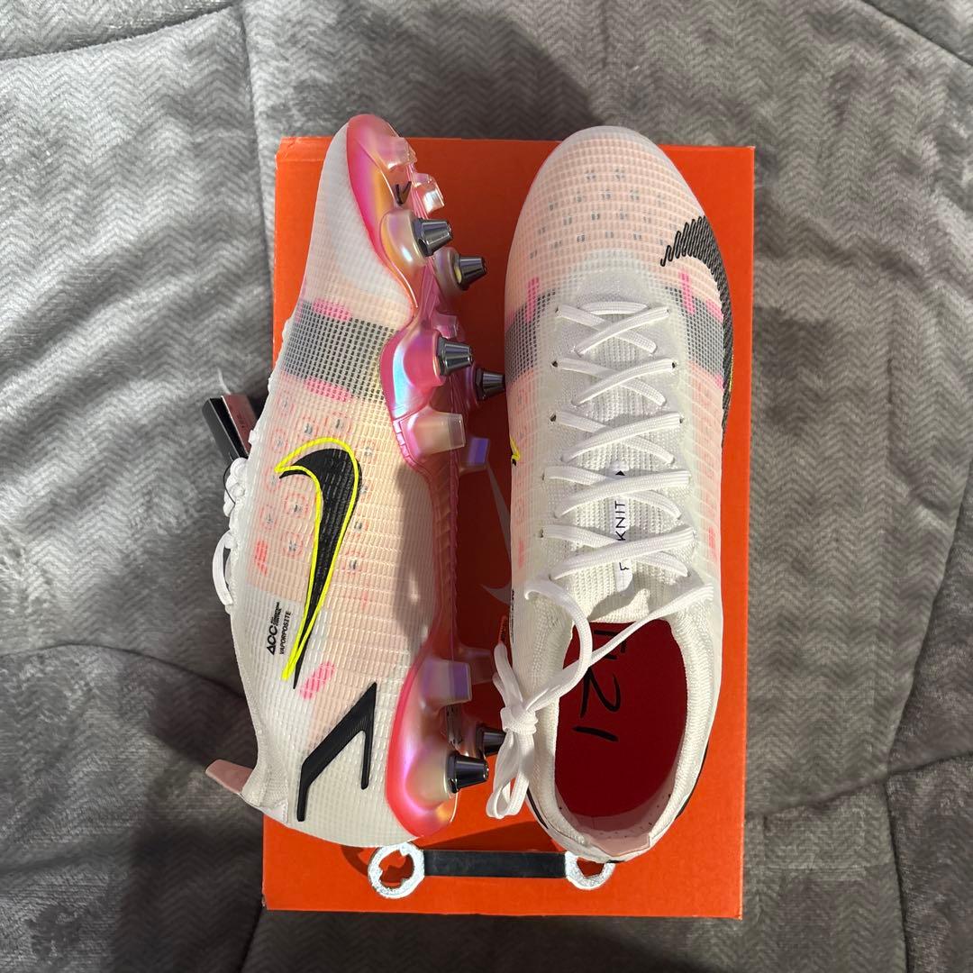 NIKE マーキュリアルSG
