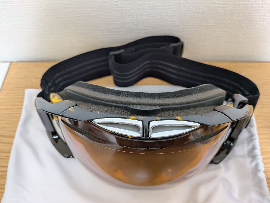 【美品】オークリー AIRBRAKE アジアンフィット 未使用替レンズ付