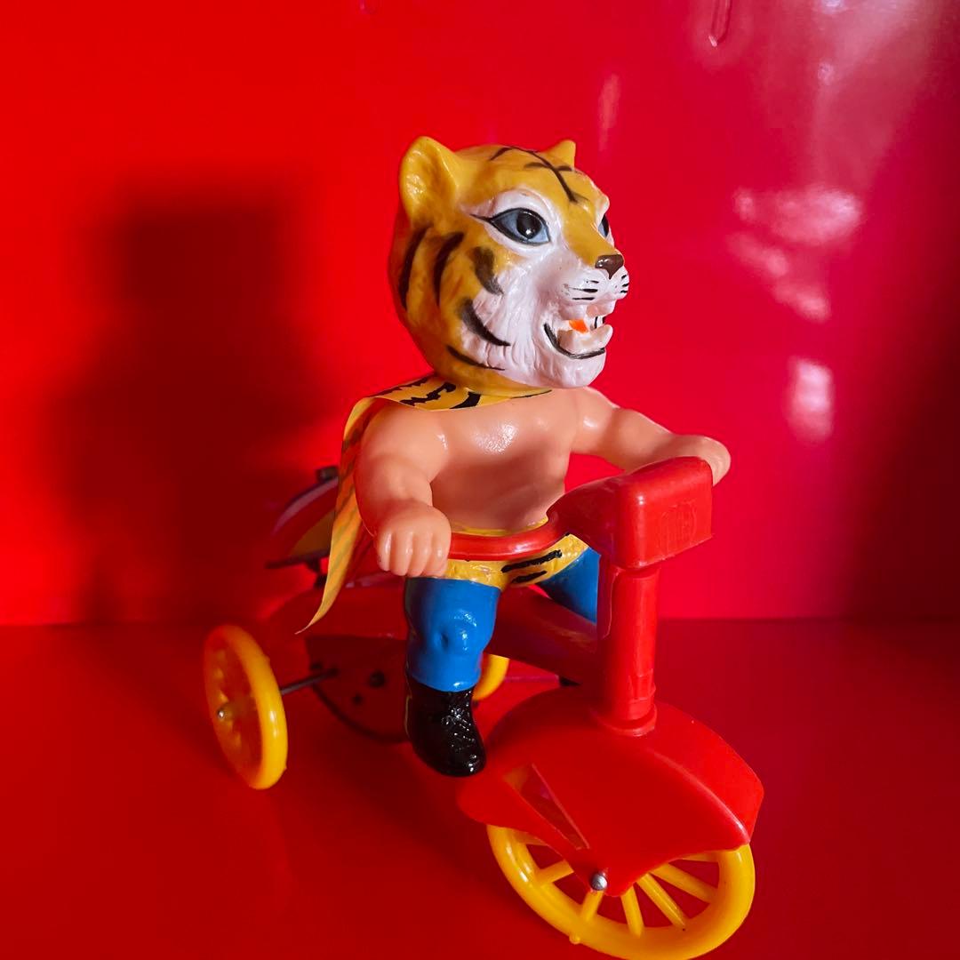 タイガーマスク　ブリキ自転車キャラクター