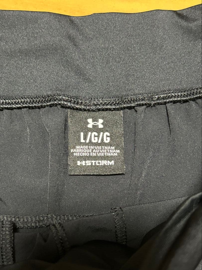 Under Armour ウィンドブレーカーとパンツ