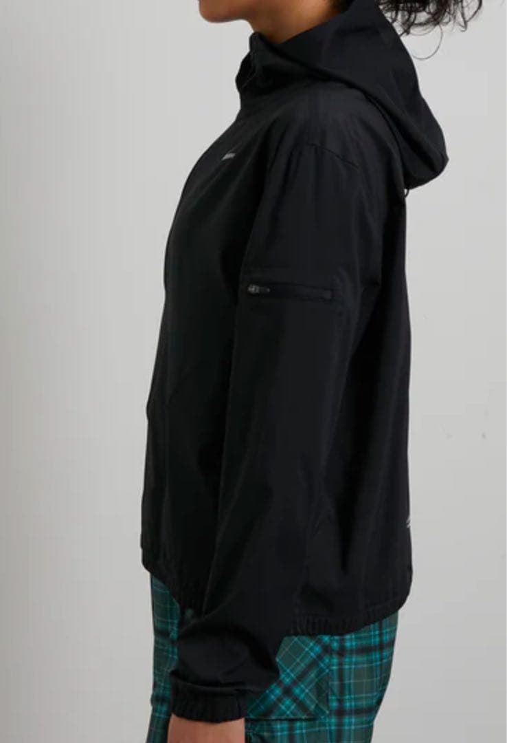 ナイキ　NIKE レディース　ランニングジャケット　新品　レディース　L