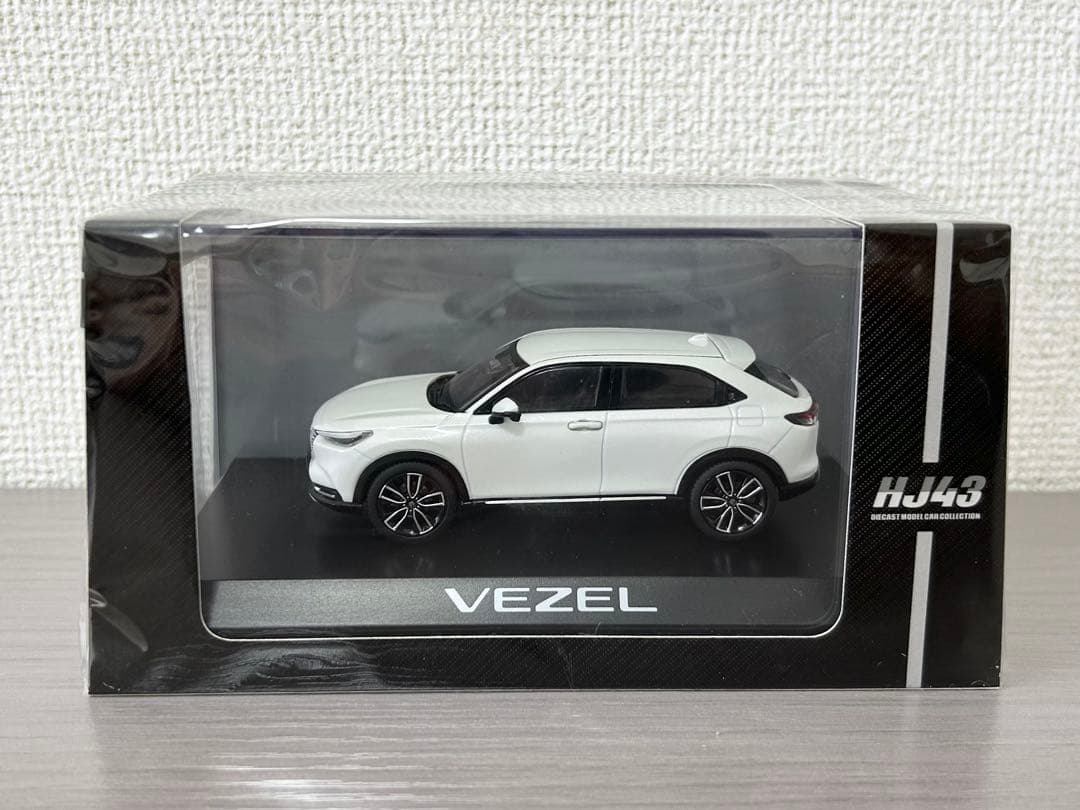 ホンダ ヴェゼル 1/43 プラチナホワイト ミニカー HJ431002PW