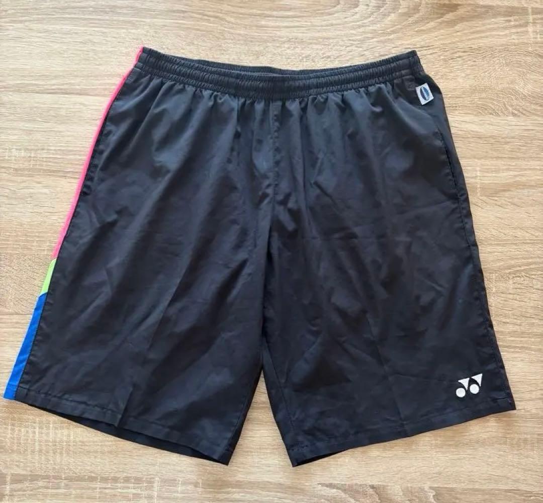 YONEX バドミントンパンツ 黒　レア（希少品） ピンク/黄緑/青