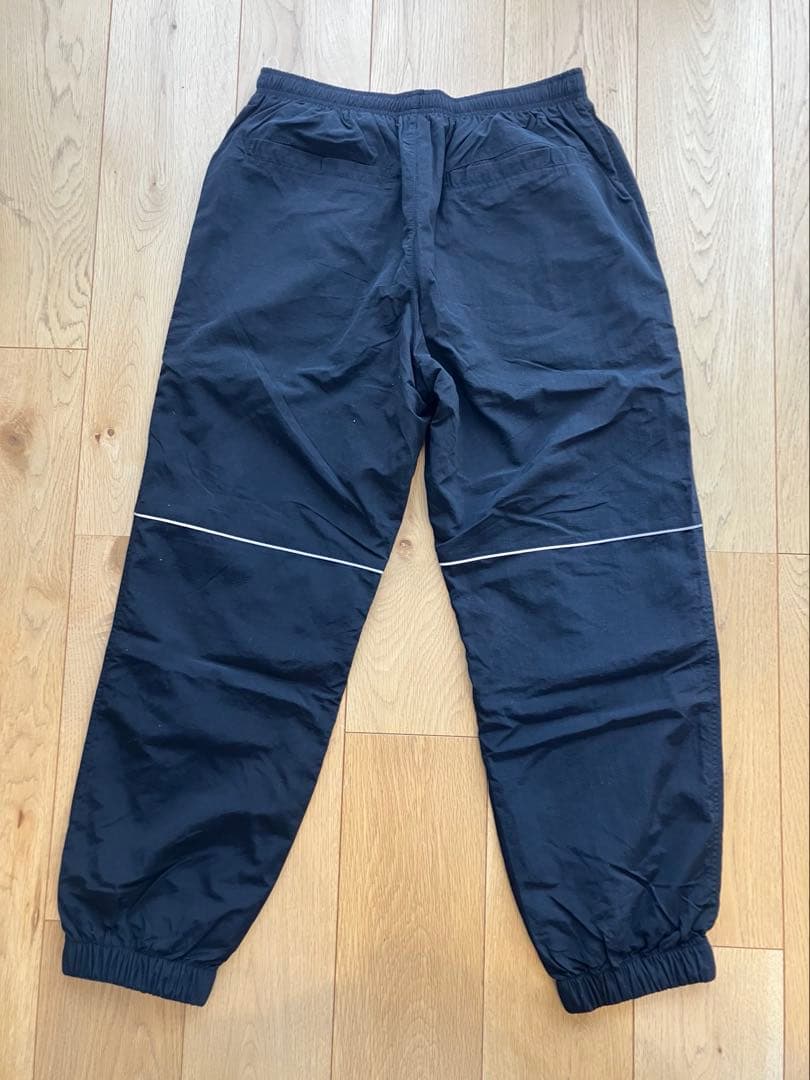 【新品タグ付き】UMBRO別注トラックパンツ　メンズ　ブラック　M