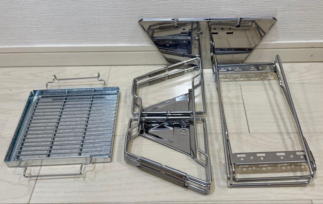 【未使用品】ロゴス　ザピラミッドタキビ　Mサイズ　焚き火台