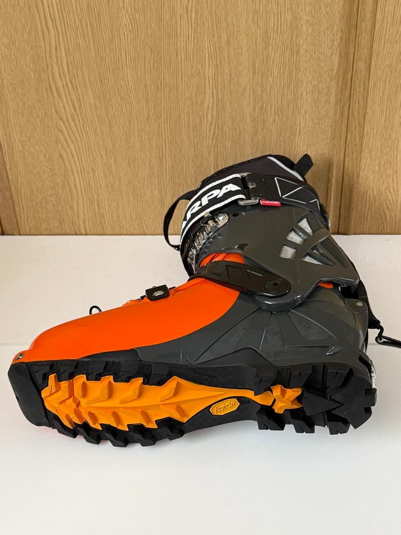SCARPA Maestrale バックカントリーブーツ 25.5