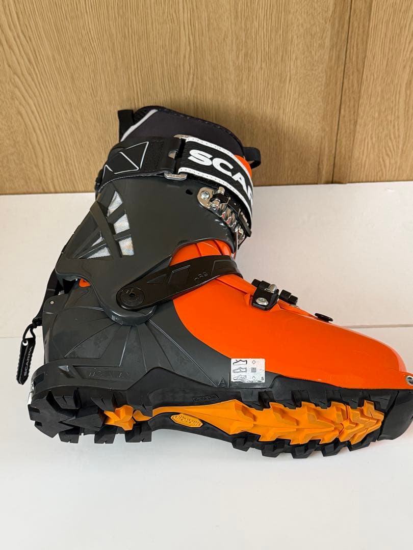 SCARPA Maestrale バックカントリーブーツ 25.5