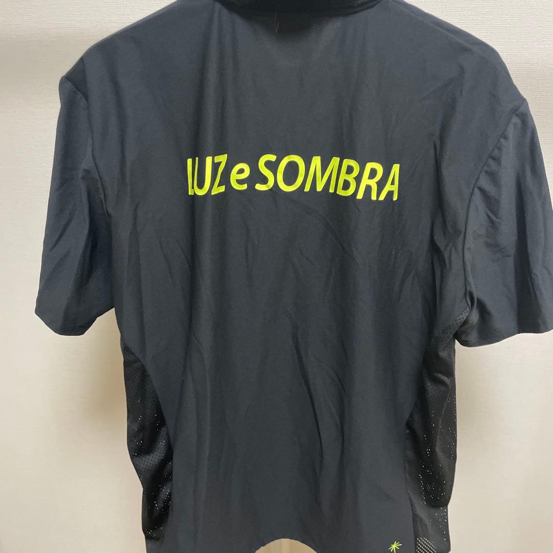 美品　LUZ e SOMBRA ブラック ポロシャツ
