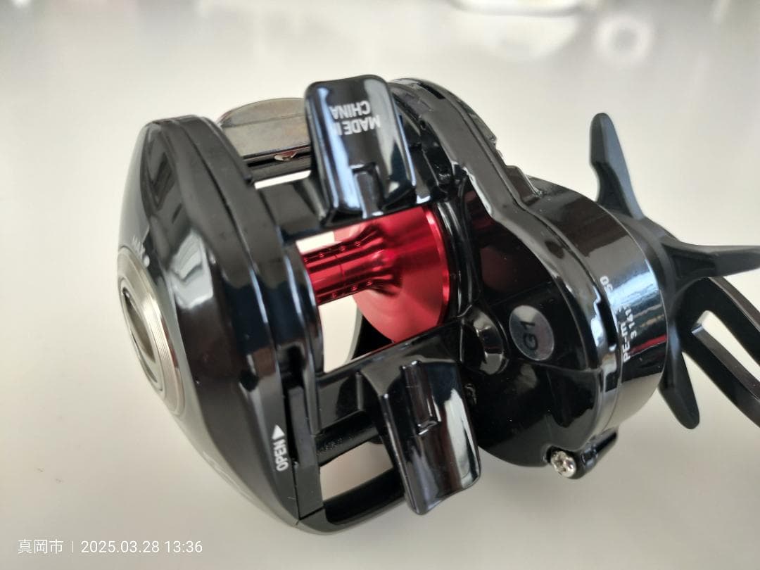 【美品】ダイワ フネ XT 150P-OP 右ハンドル　ドラグ9kg