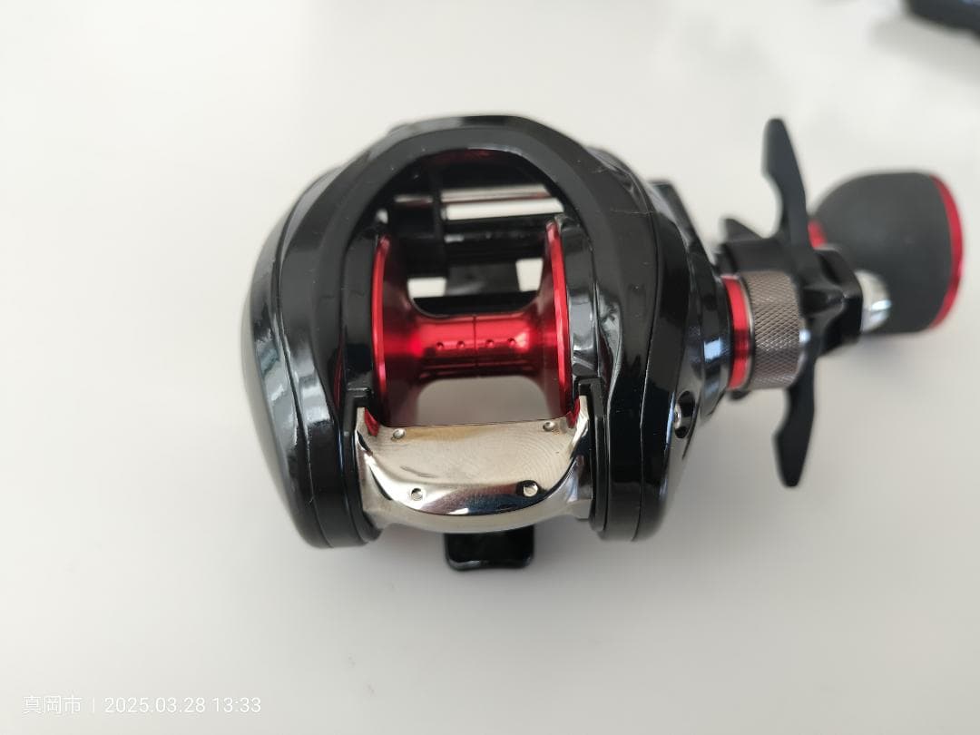 【美品】ダイワ フネ XT 150P-OP 右ハンドル　ドラグ9kg