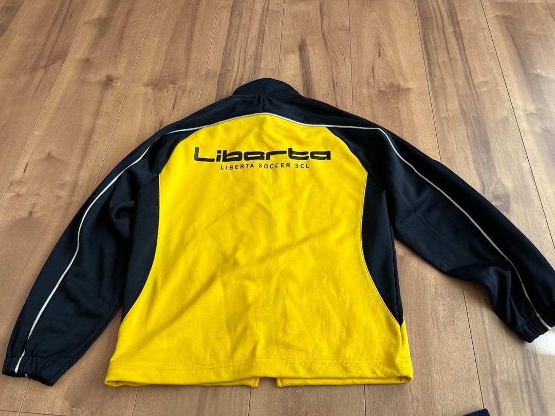 Liberta リベルタ　サッカースクール　ユニフォームジャージセット売り