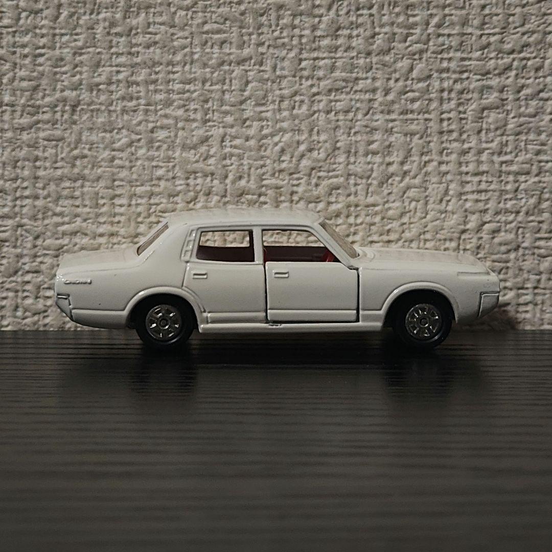 TOMICA　トミカ　ニュークラウン　箱付き