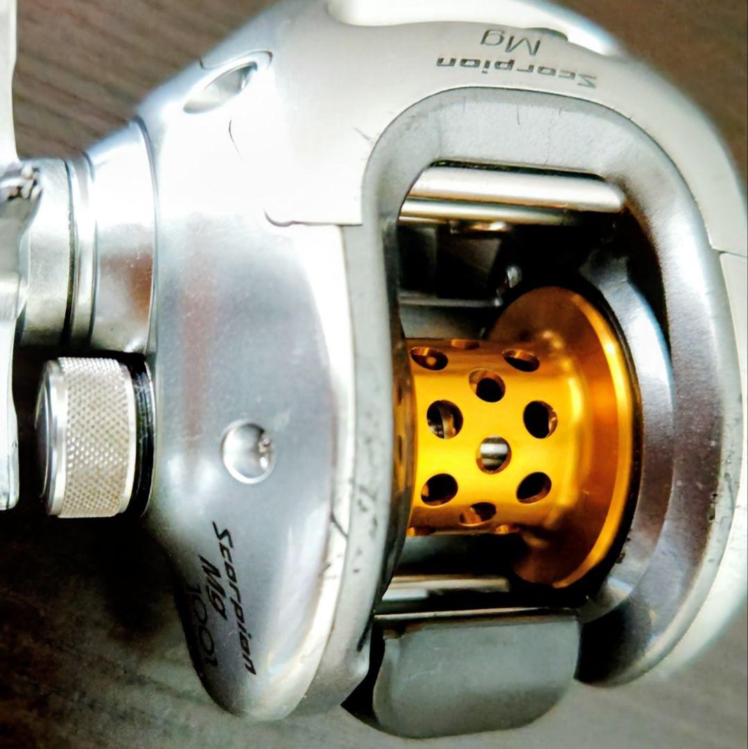 シマノ 04スコーピオンMG 1001 左巻き 軽量 マグネシウムボディ