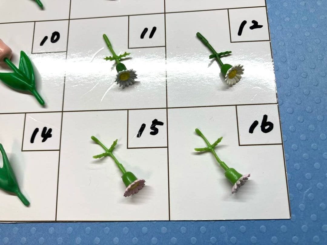 シルバニア　花　各¥200