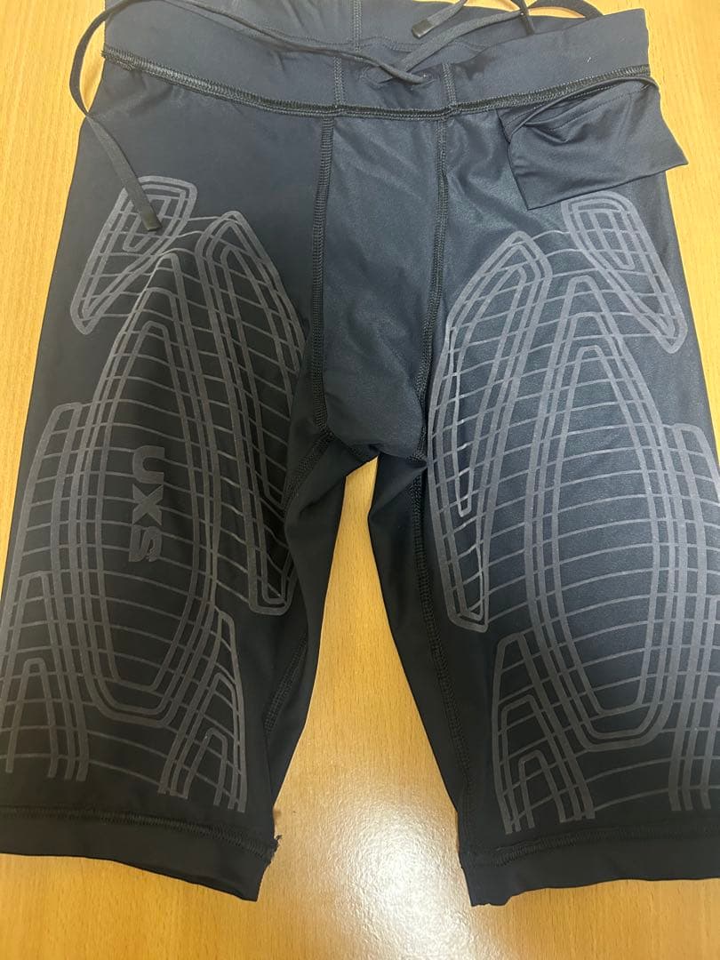 2XU MCS レースハーフタイツ　メンズ　Sサイズ