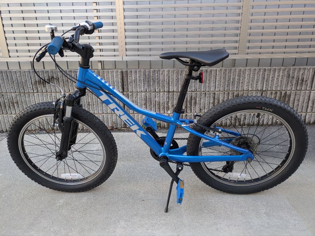『直接引取限定』TREK キッズバイク Precaliber 20インチ 青