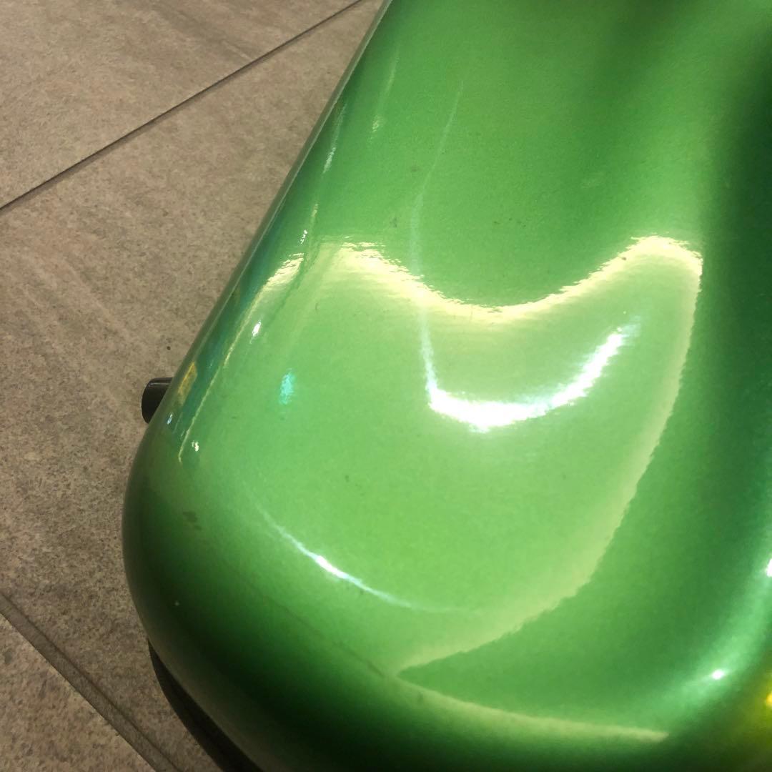 シャイニーケース　アルトサックス　グリーン