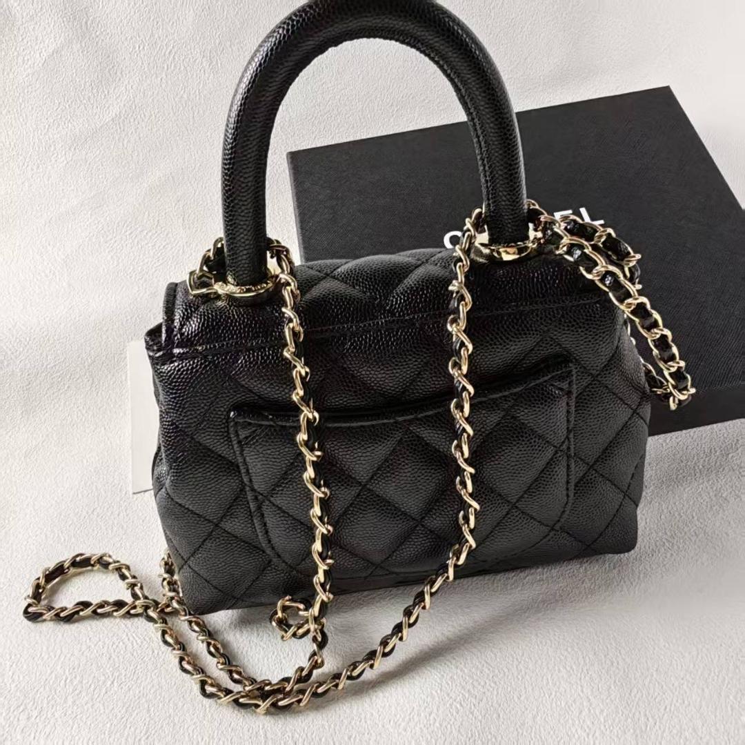☆CHANEL☆ シャネル ノベルティ ショルダーバッグ