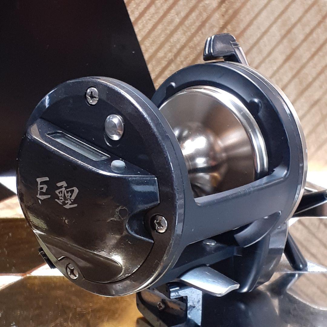 ダイワ 巨鯉 40W ベイトリール 遠投釣り 石鯛 イシダイ美品