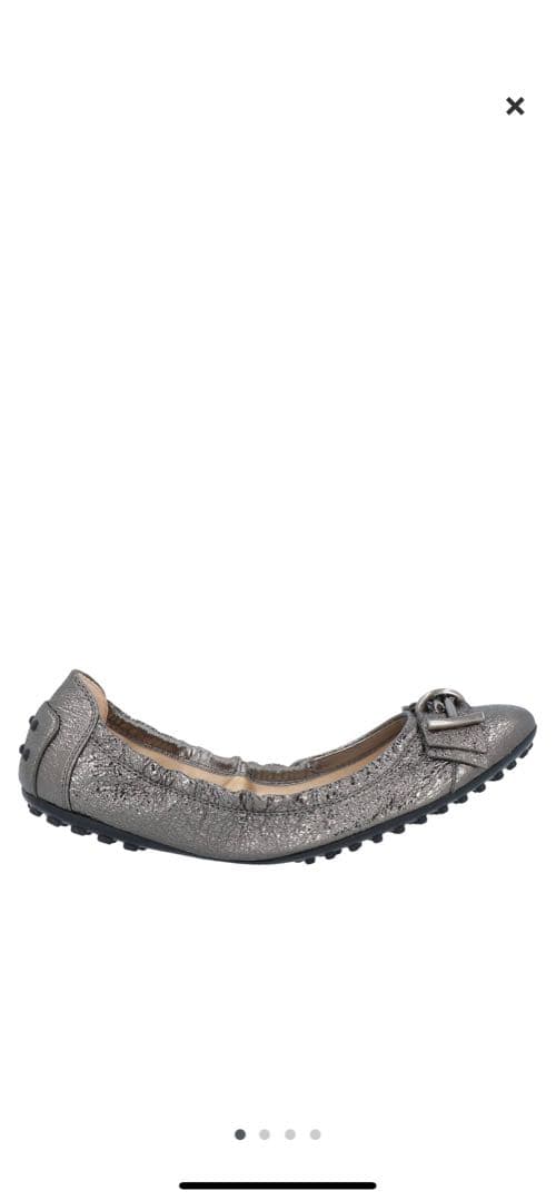 TOD'S メタリックグレー バレエシューズ