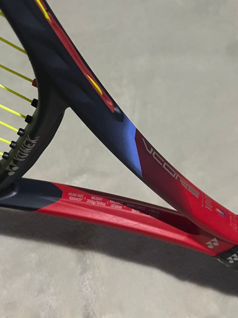 YONEX VCORE100 テニスラケット