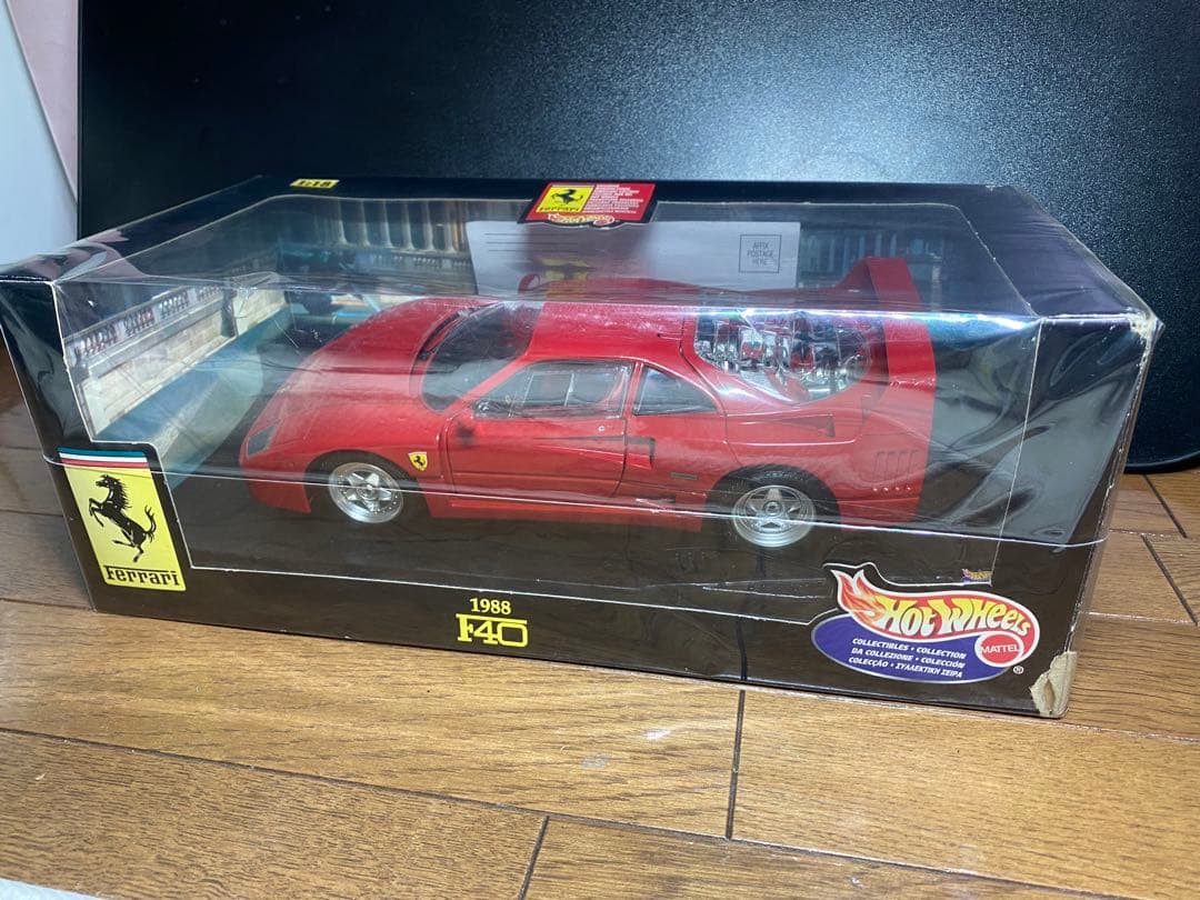 ホットウィール　フェラーリ　F40 1/18 レア品