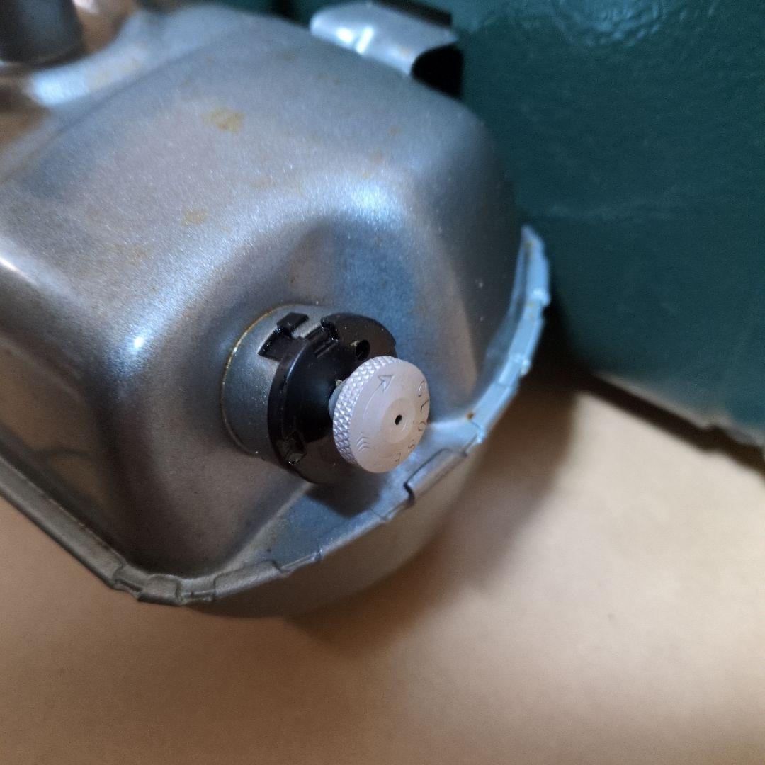 Coleman ガソリンも使えるツーバーナー Model.414