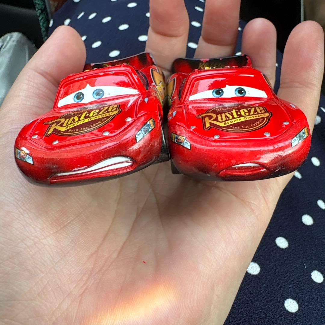カーズ　マテル　ミニカー　バーンライトマックイーン　カーズトゥーン　焦げ