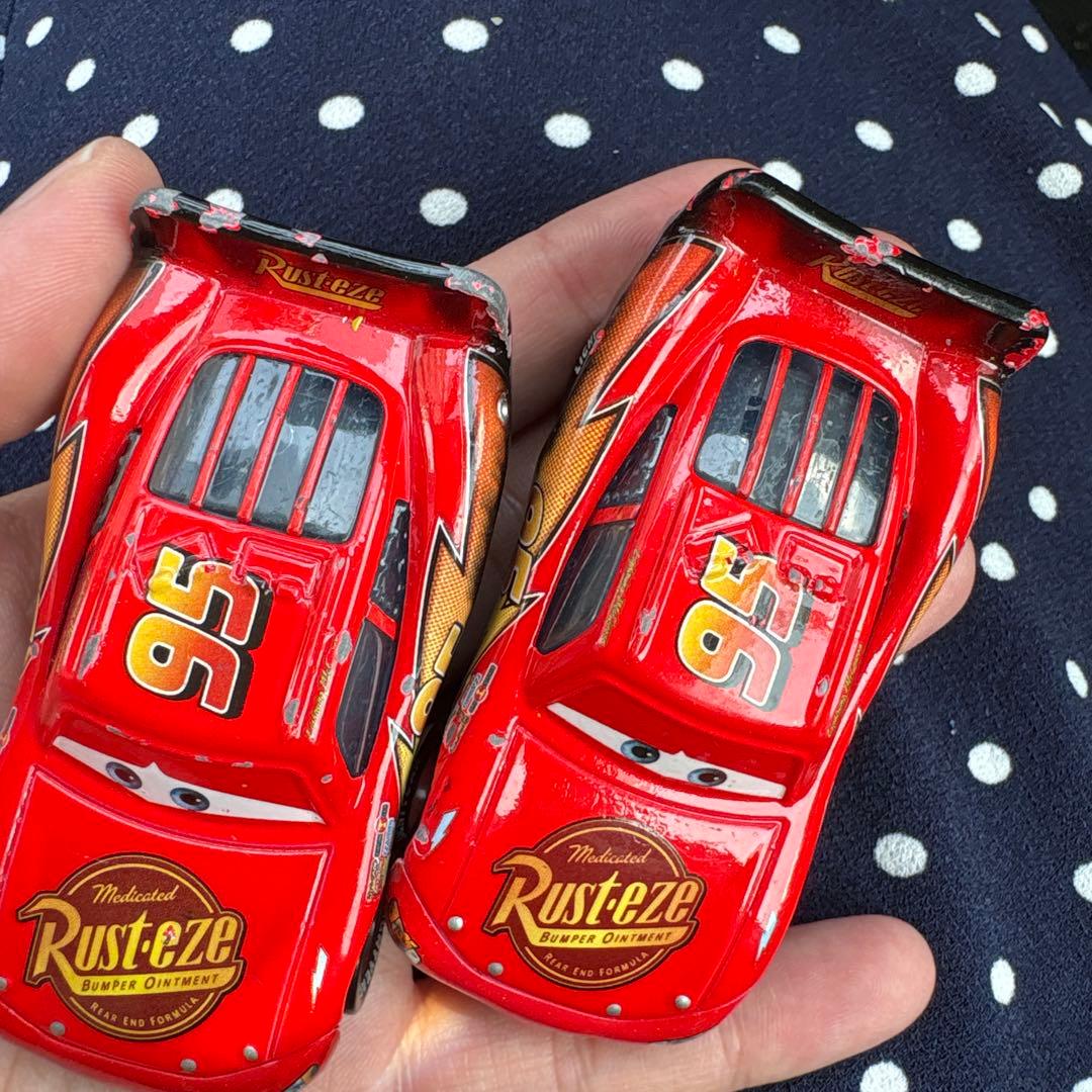 カーズ　マテル　ミニカー　バーンライトマックイーン　カーズトゥーン　焦げ