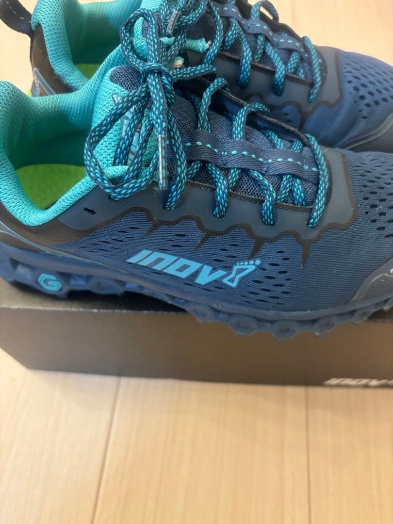 INOV-8 トレイルランニングシューズ ネイビー/ターコイズ