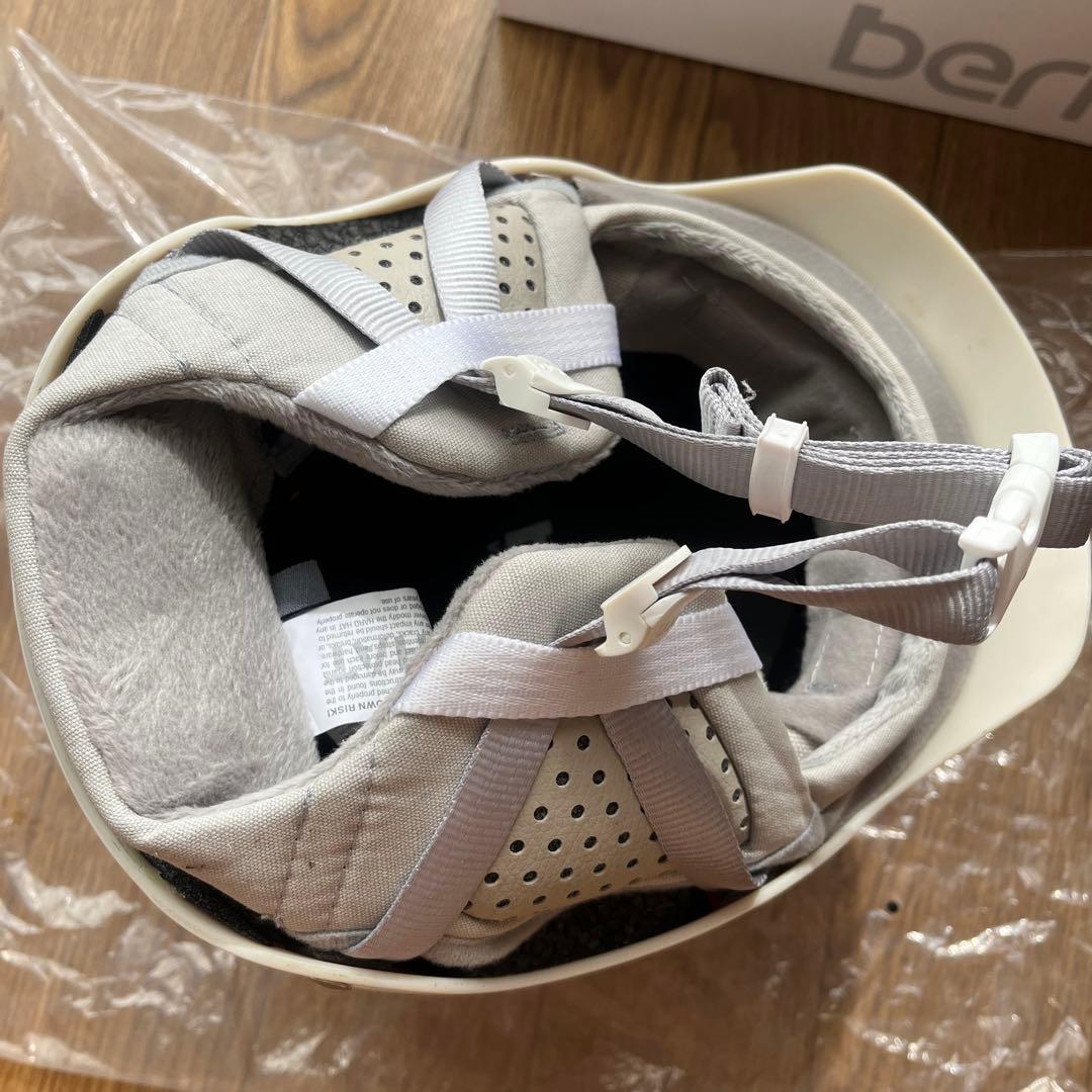 bernヘルメット／LENOX レディース／54〜55.5cm