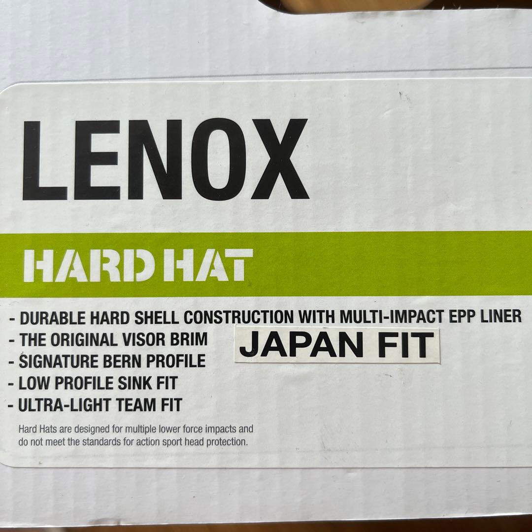 bernヘルメット／LENOX レディース／54〜55.5cm
